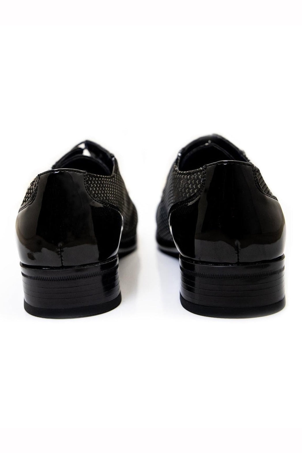 TWO TONE PATENT LEATHER LACE UP SHOES